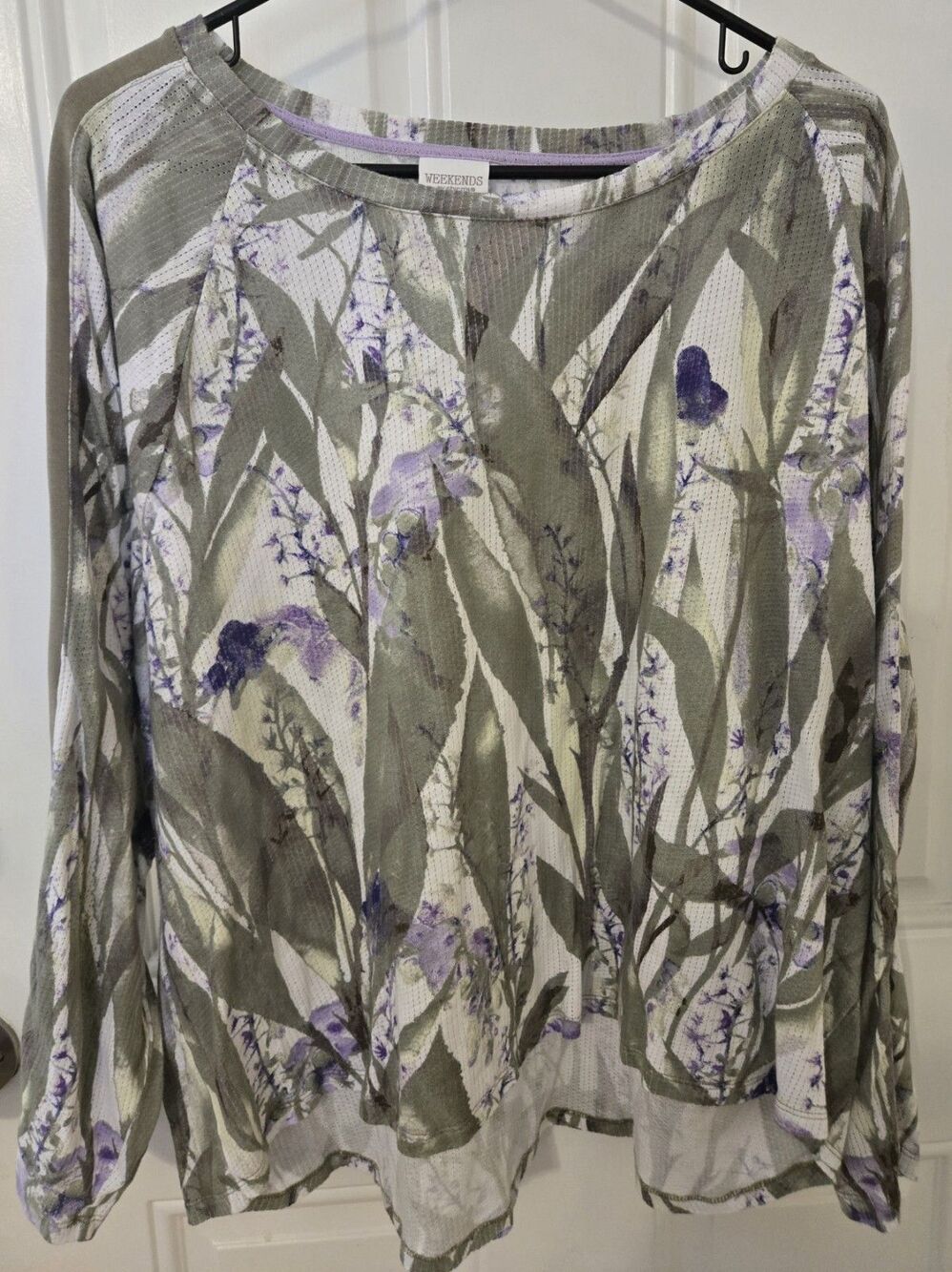Weekends By Chico’s Size XL Floral  Top (Chico's 3) -SKU A4